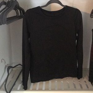 LULULEMON Swiftly Tech Long Sleeve size 6